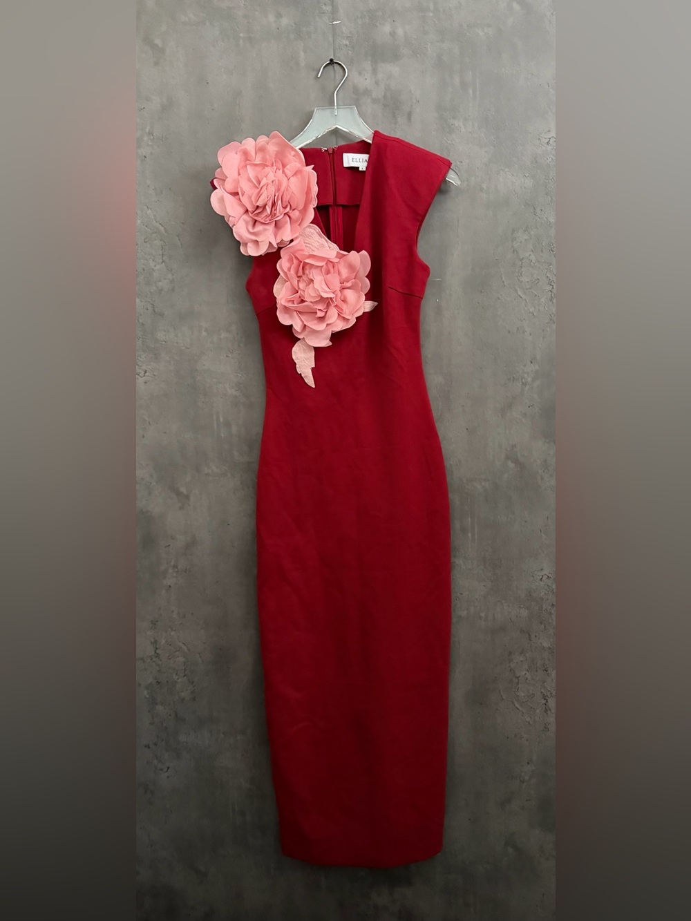 Elliatt Zahara Floral Applique Sleeveless Gown B190 - Picture 2 of 5